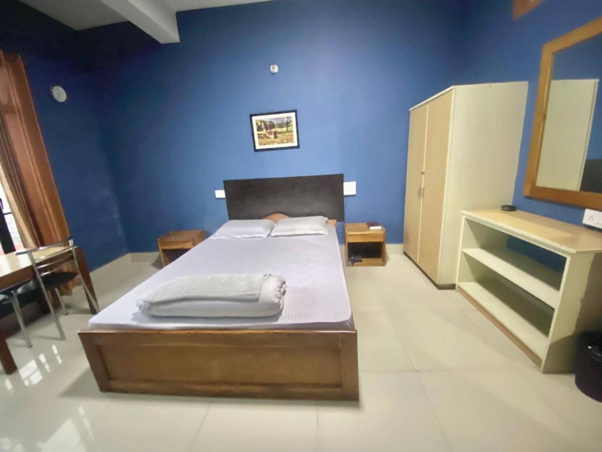 Chief Guest House Аиджал Экстерьер фото